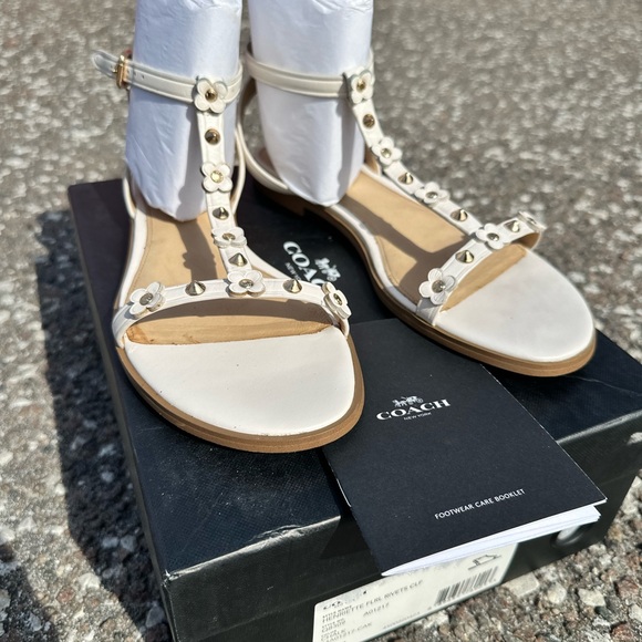 Coach Henriette Floral Rivets Sandals - Chalk White - Size 9M - Picture 3 of 16